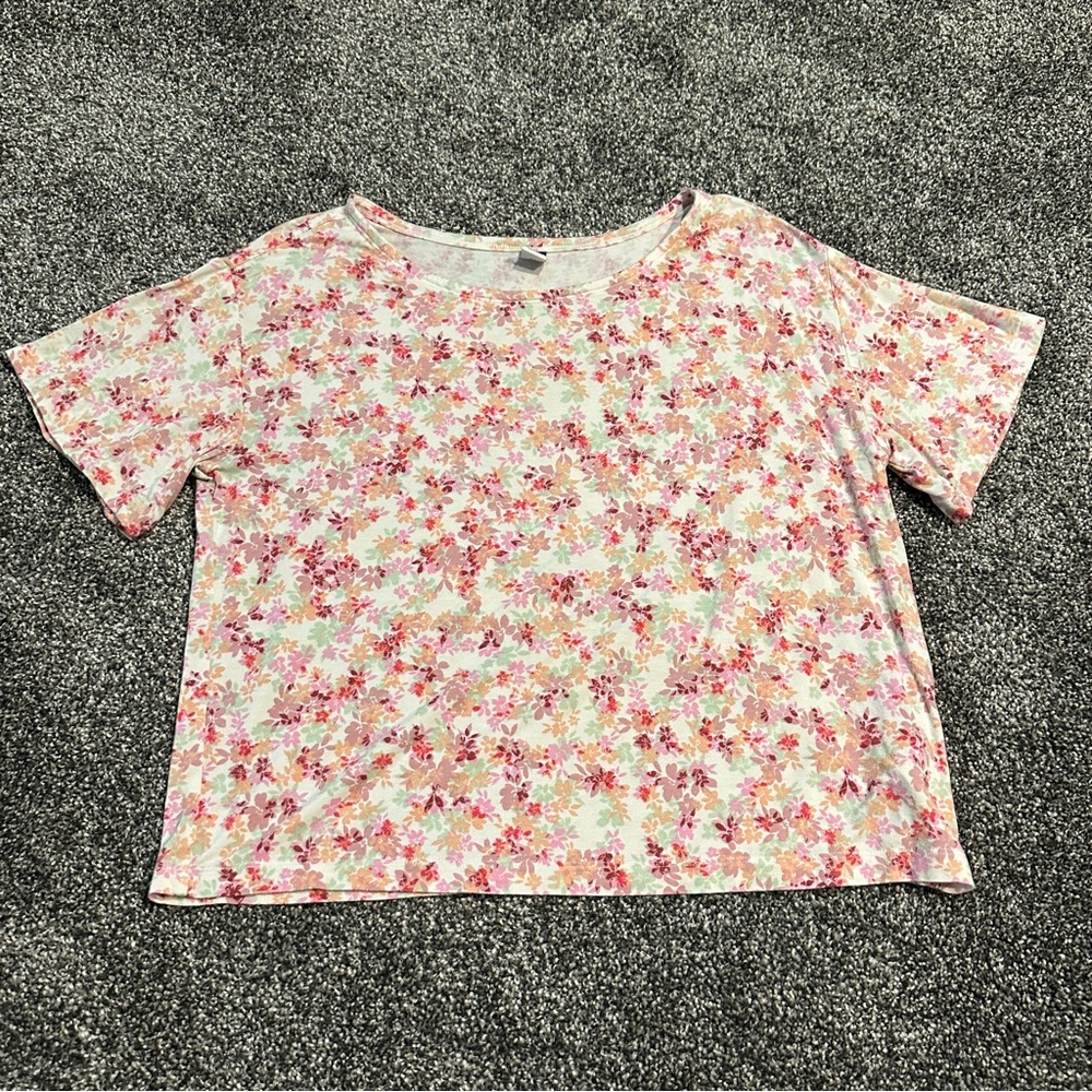 Old Navy women’s xs floral soft loose short sleeve shirt top